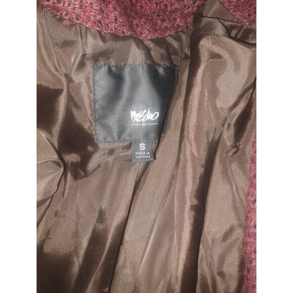 Gorgeous size Small Plum and Black accents 2 button thick Coat - Picture 6 of 8